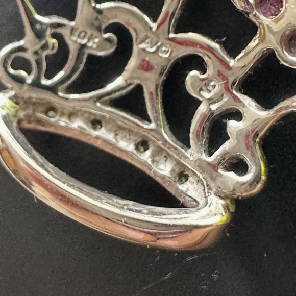 Princess Pendant - Picture 4 of 5